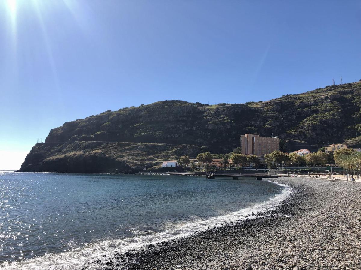 Rose House By Atlantic * Machico (Madeira)